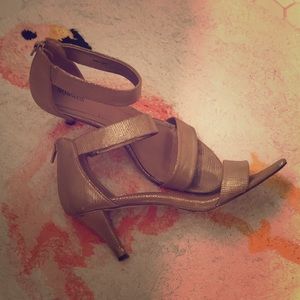 Style and co. Adorable gold heels.